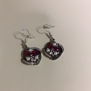 Brand new dangle statement earrings